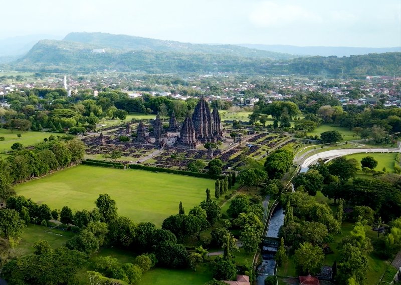 Destinasi Alam dan Budaya yang Kaya Akan Nilai Lokal